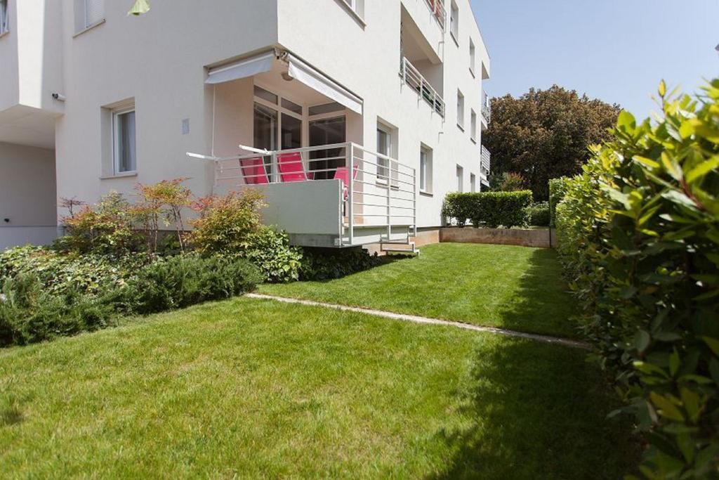 Kuvi Apartments ロヴィニ 部屋 写真