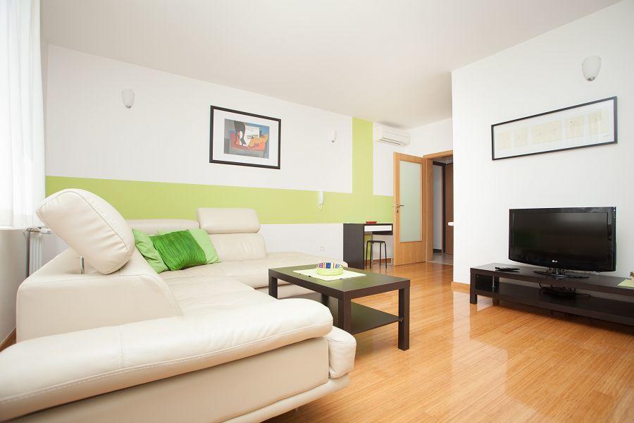 Kuvi Apartments ロヴィニ エクステリア 写真