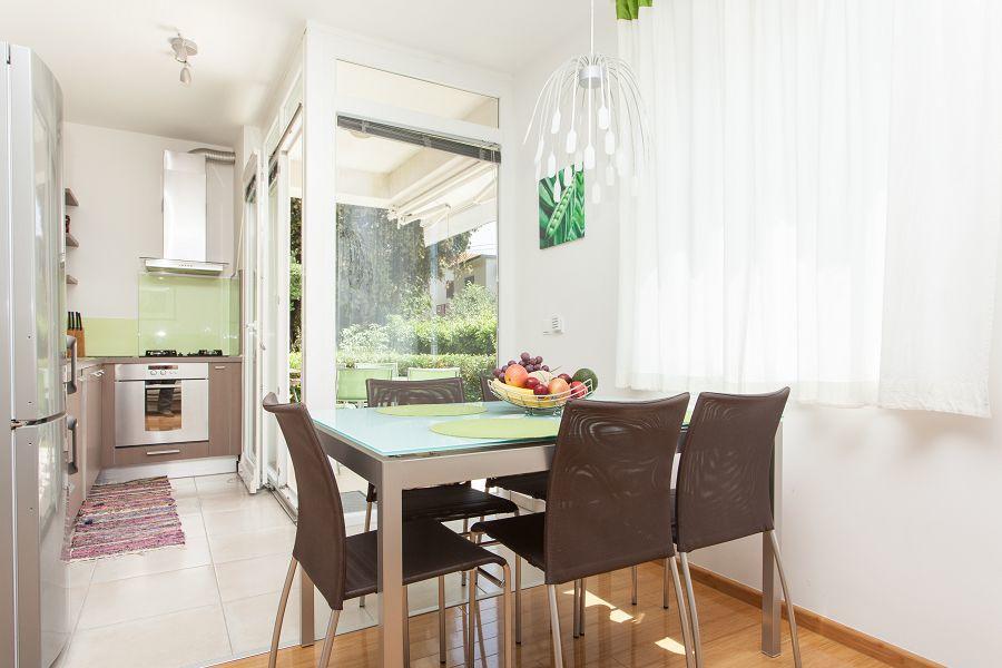 Kuvi Apartments ロヴィニ エクステリア 写真